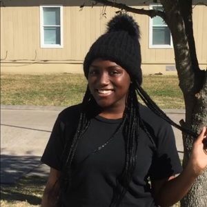 Meet your Posher, Kayla